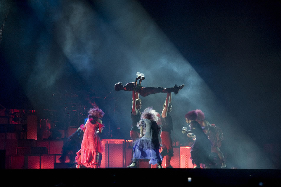 Taka That stadium tour 2007 image 05 on stage