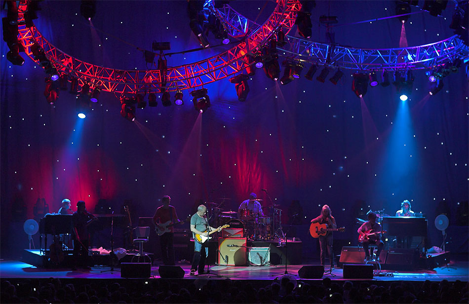 Mark Knopfler & Emmylou Harris image 09 on stage